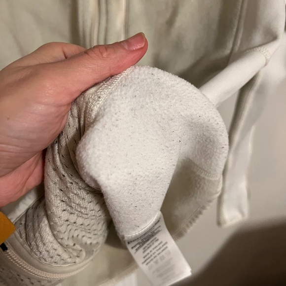 Patagonia Cream Fleece Jacket - Picture 5 of 5